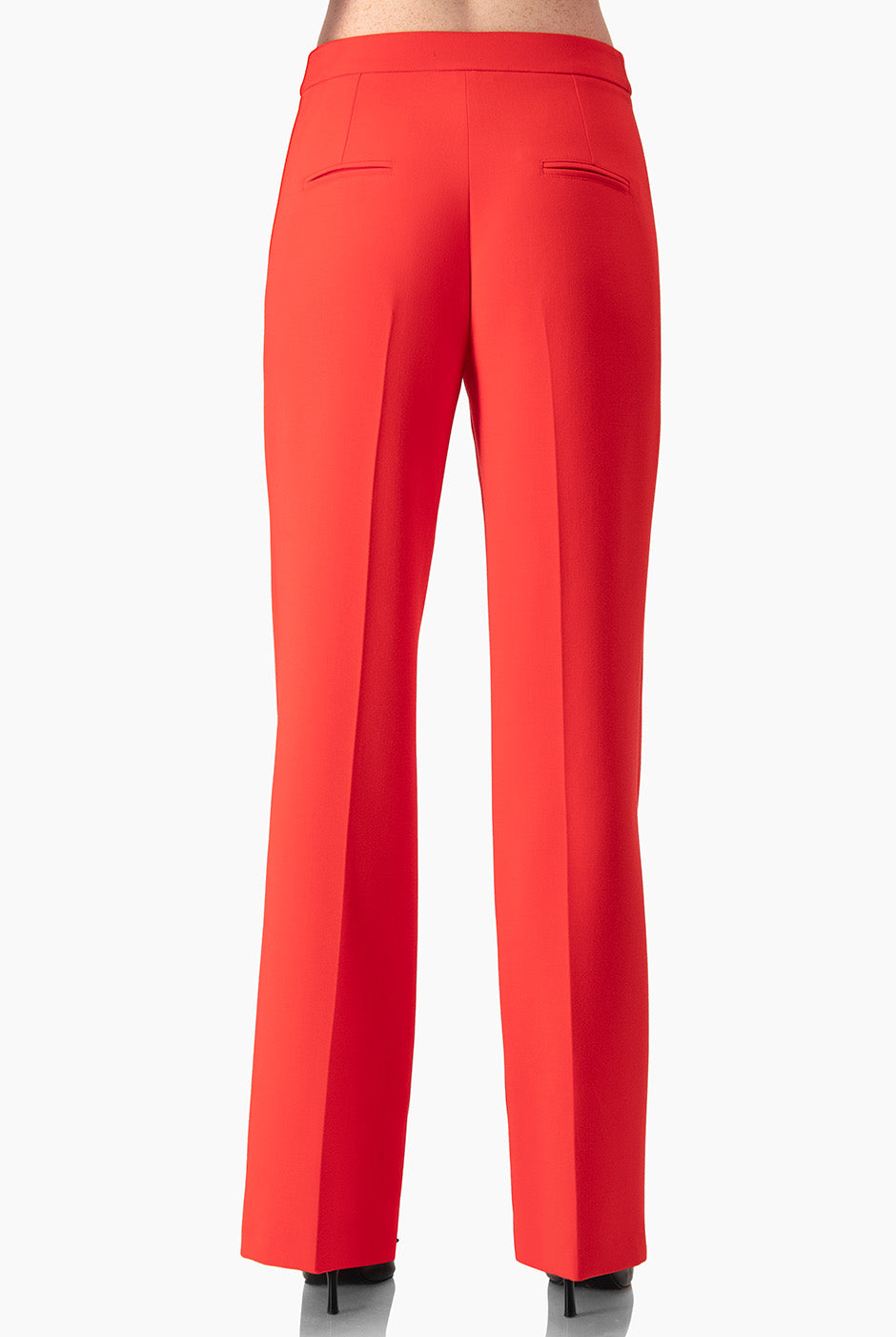 Pantalón recto rojo sastreado con bolsillo trasero